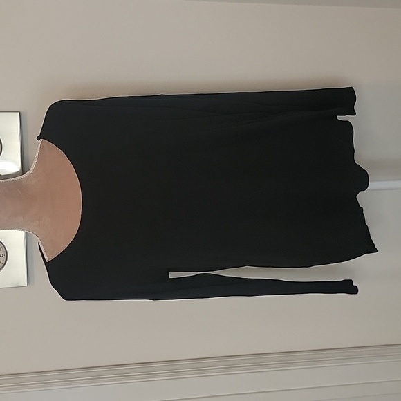H by Bordeaux, Size M, Open Back Long Sleeved Black Top - Picture 1 of 8